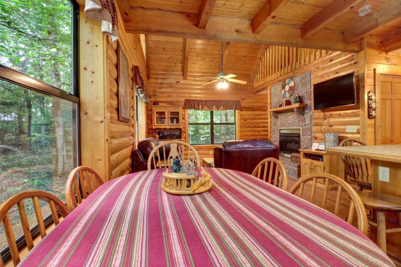 Friendly Bear Cabin Пиджен Фордж Екстериор снимка