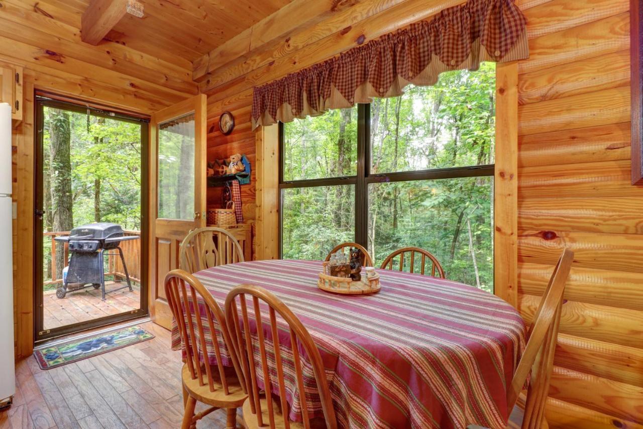 Friendly Bear Cabin Пиджен Фордж Екстериор снимка
