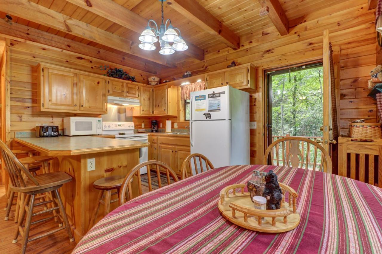 Friendly Bear Cabin Пиджен Фордж Екстериор снимка
