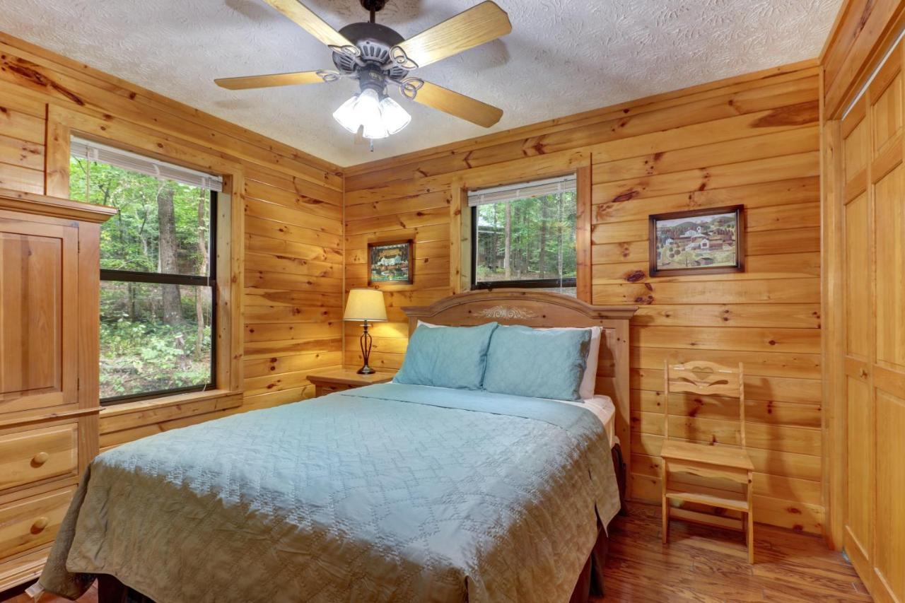 Friendly Bear Cabin Пиджен Фордж Екстериор снимка
